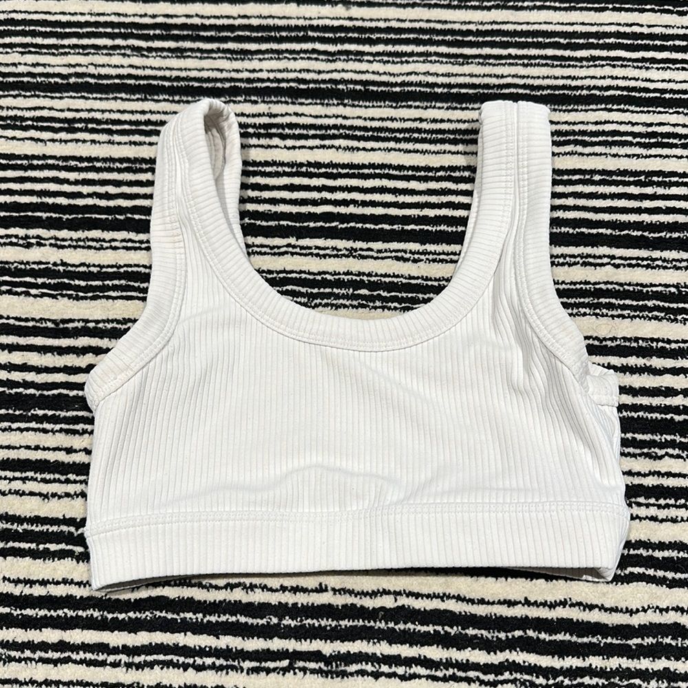 Alo sports bra